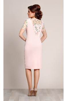 Нарядное женское розовое платье с цветочной вышивкой